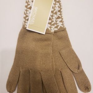 LAST PAIR! Authentic Michael Kors gloves! NWT